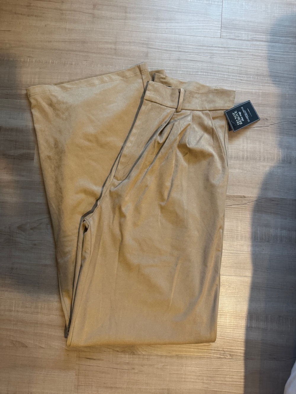 JLUXLABEL NWT High-Waist Pleated Wide-Leg Womens Trousers - Tan